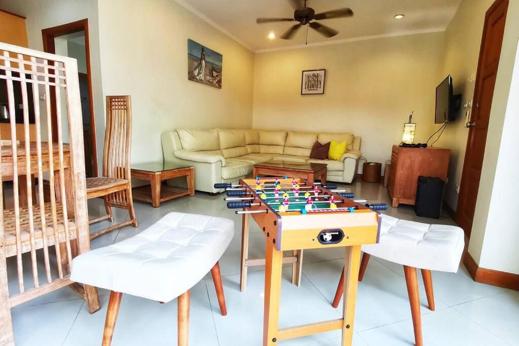 Anb Poolvilla 3Br Walk Private Beach In Pratamnak Pattaya Exterior photo